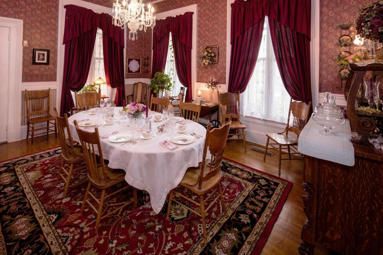 مبيت وإفطار غالينا The Steamboat House المظهر الخارجي الصورة